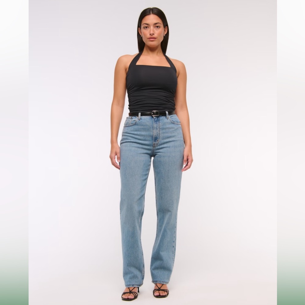 Abercrombie & Fitch 90s Straight Ultra High Rise Jean Size 28/6R